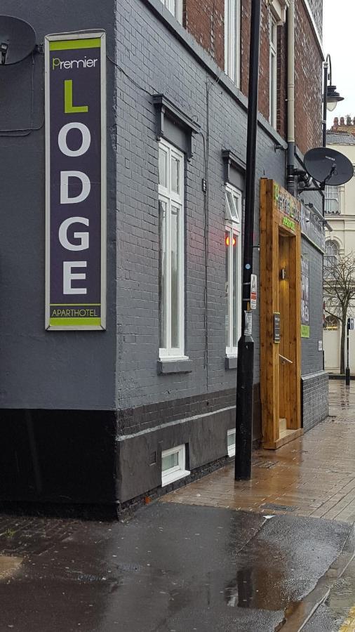 Premier Lodge Central Wolverhampton Extérieur photo